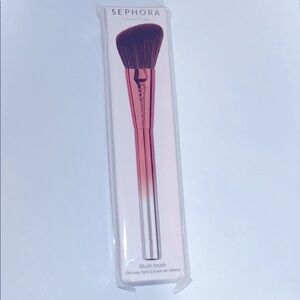 Sephora Beauty Magnet Blush Brush